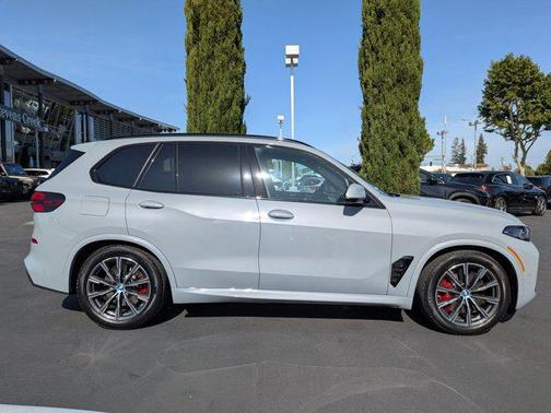 Brooklyn Grey Metallic 2024 BMW X5 PHEV xDrive50e