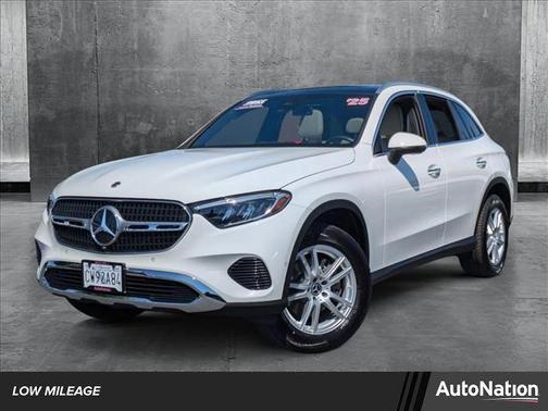 2025 Mercedes-Benz GLC 300 Base