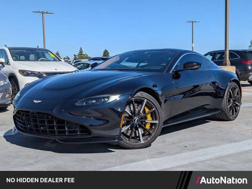 Black 2022 Aston Martin Vantage Coupe