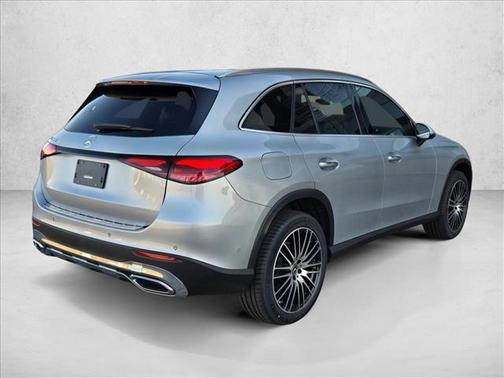 Cirrus Silver Metallic 2026 Mercedes-Benz GLC 300 Base