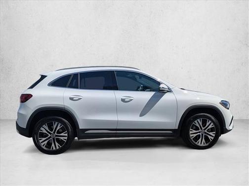 Polar White 2026 Mercedes-Benz GLA 250 4MATIC
