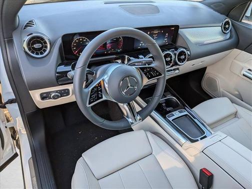 Polar White 2026 Mercedes-Benz GLA 250 4MATIC