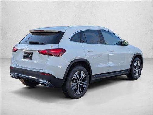 Polar White 2026 Mercedes-Benz GLA 250 4MATIC