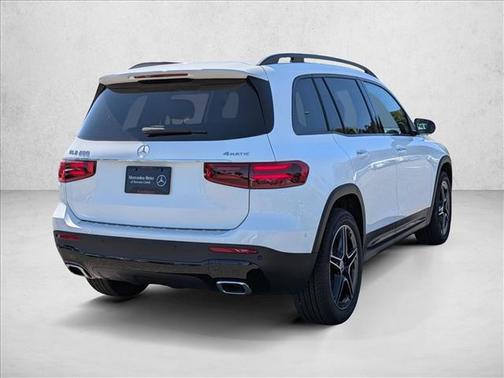 Polar White 2026 Mercedes-Benz GLB 250 4MATIC