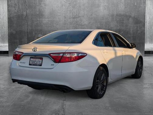 2016 Toyota Camry SE