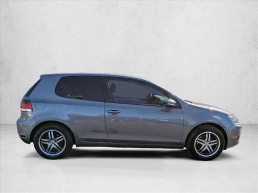 2011 Volkswagen Golf 2.5L 2-Door