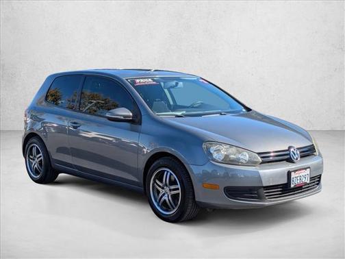 2011 Volkswagen Golf 2.5L 2-Door