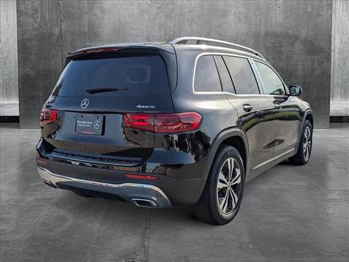 2025 Mercedes-Benz GLB 250 4MATIC
