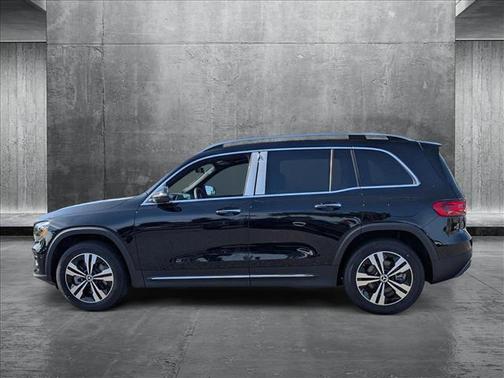 2025 Mercedes-Benz GLB 250 4MATIC