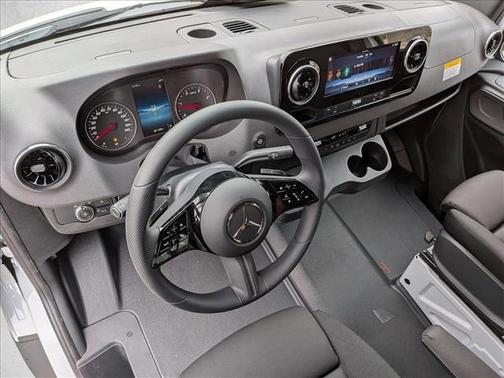 2025 Mercedes-Benz Sprinter 2500 Standard Roof