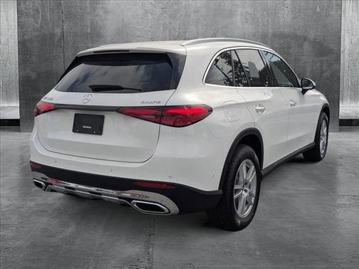 2025 Mercedes-Benz GLC 300 4MATIC