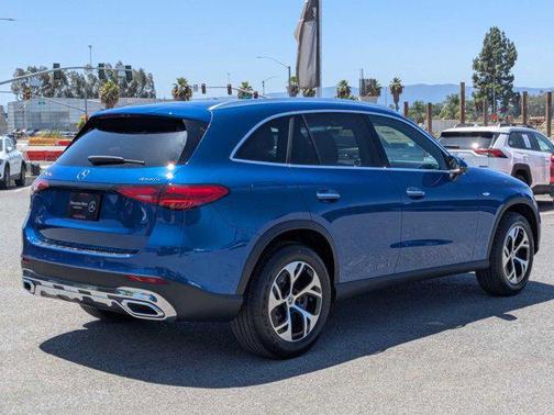 2025 Mercedes-Benz GLC 350e Base
