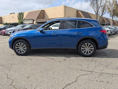 2025 Mercedes-Benz GLC 300 4MATIC