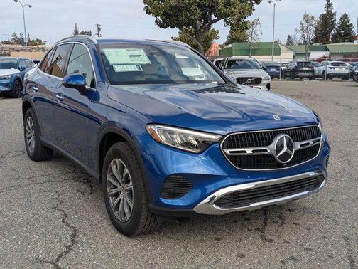 2025 Mercedes-Benz GLC 300 4MATIC