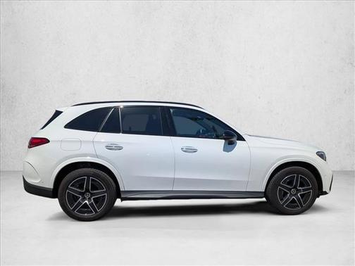 Polar White 2024 Mercedes-Benz GLC 300 4MATIC