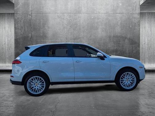 2017 Porsche Cayenne Platinum Edition