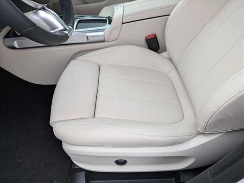2025 Mercedes-Benz GLB 250 Base
