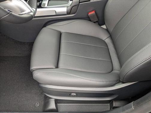 2025 Mercedes-Benz GLB 250 Base