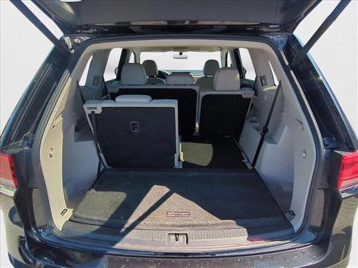 2022 Volkswagen Atlas 3.6L SE w/Technology