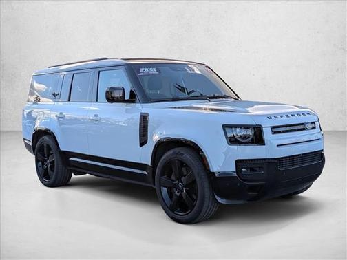 2025 Land Rover Defender 130 P400 X-Dynamic SE