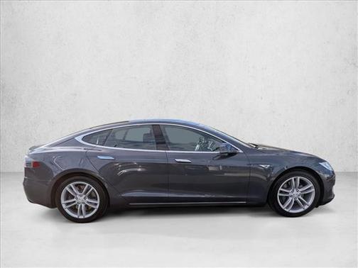 2015 Tesla Model S 70D