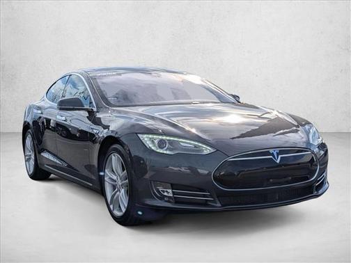 2015 Tesla Model S 70D