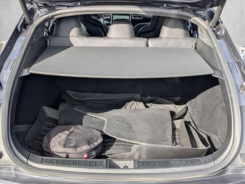 2015 Tesla Model S 70D