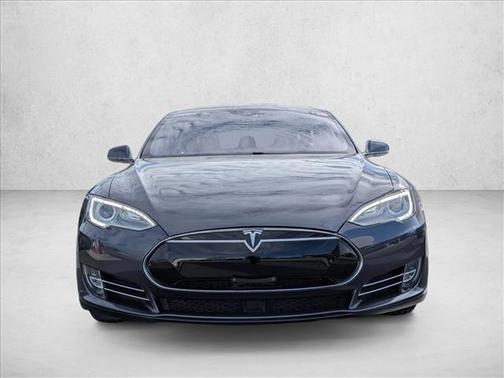 2015 Tesla Model S 70D
