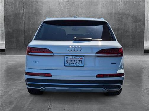 2022 Audi Q7 55 Prestige