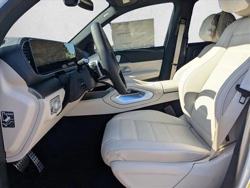 Polar White 2026 Mercedes-Benz GLS 580 4MATIC