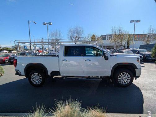 2022 GMC Sierra 2500 SLT