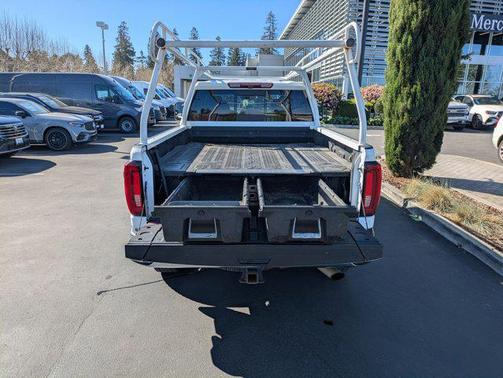 2022 GMC Sierra 2500 SLT