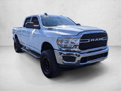 2022 RAM 2500 Big Horn Crew Cab 4x4 6'4' Box