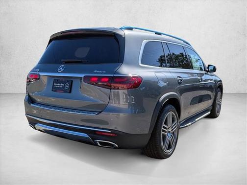 2026 Mercedes-Benz GLS 450 4MATIC