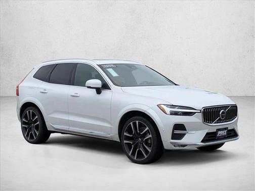 2022 Volvo XC60 B6 Inscription