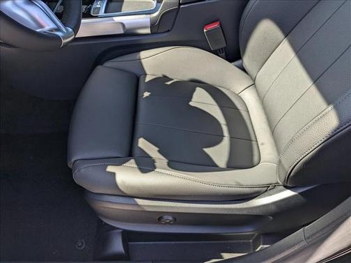 2025 Mercedes-Benz GLB 250 Base