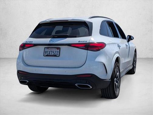 2025 Mercedes-Benz GLC 300 4MATIC