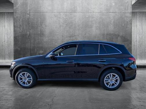 2025 Mercedes-Benz GLC 300 Base