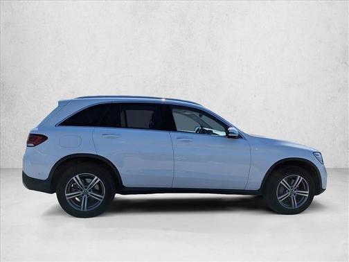 White 2021 Mercedes-Benz GLC 300 4MATIC