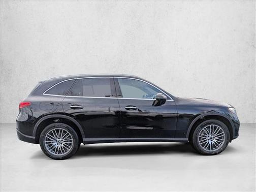 2026 Mercedes-Benz GLC 300 Base