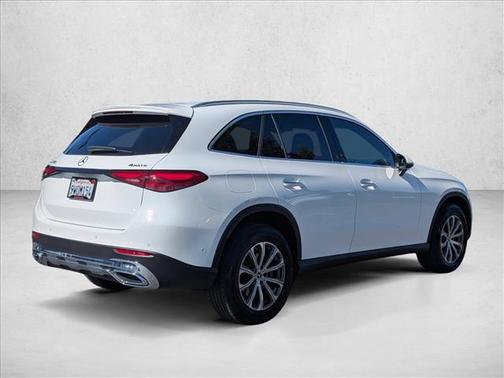 Polar White 2026 Mercedes-Benz GLC 300 4MATIC