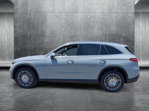 2025 Mercedes-Benz GLC 300 4MATIC