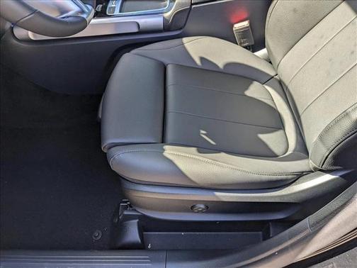 2025 Mercedes-Benz GLB 250 Base