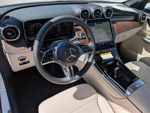 Polar White 2026 Mercedes-Benz GLC 300 4MATIC