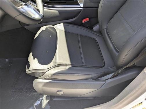 2025 Mercedes-Benz GLC 350e Base