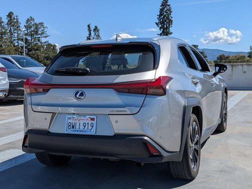 Autumn Shimmer 2020 Lexus UX 250h Base