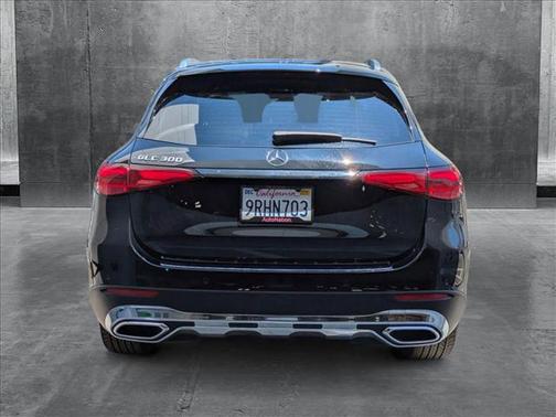 2025 Mercedes-Benz GLC 300 Base