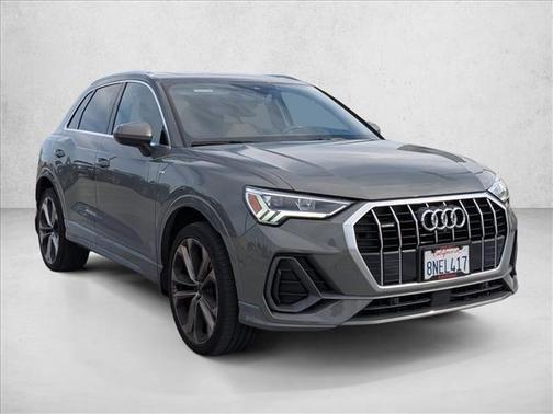 2020 Audi Q3 45 S line Prestige