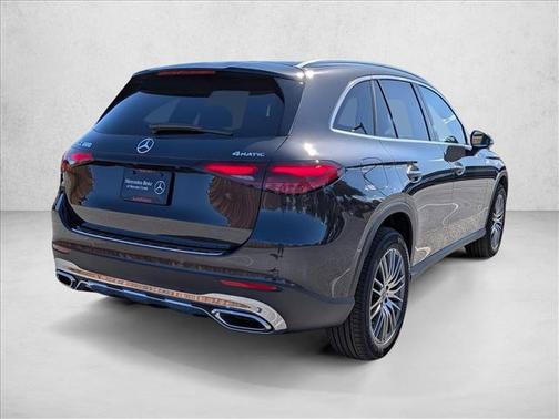 2026 Mercedes-Benz GLC 300 4MATIC