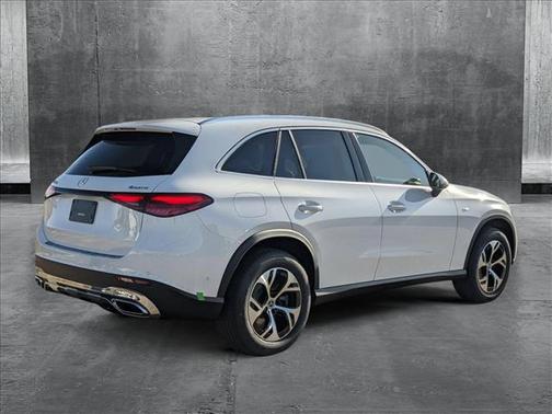 2025 Mercedes-Benz GLC 350e Base